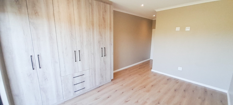2 Bedroom Property for Sale in Silwood Heights Western Cape